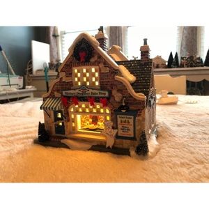 Department 56 Pillsbury Doughboy Bale Shop *READ*